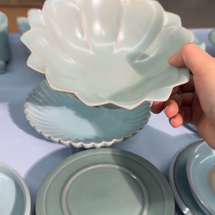 大瑕仿古莲花果盘