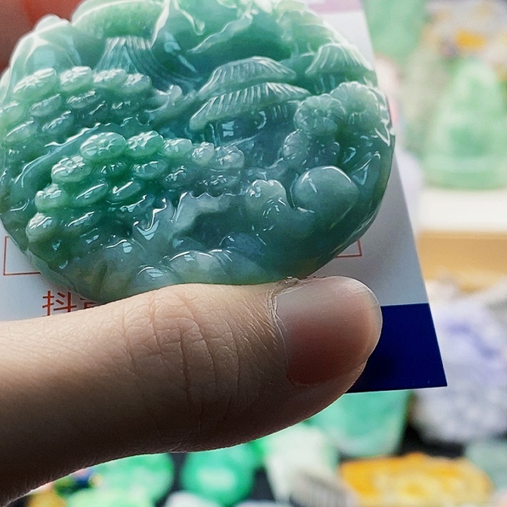 吊坠(不含链)未镶嵌翡翠