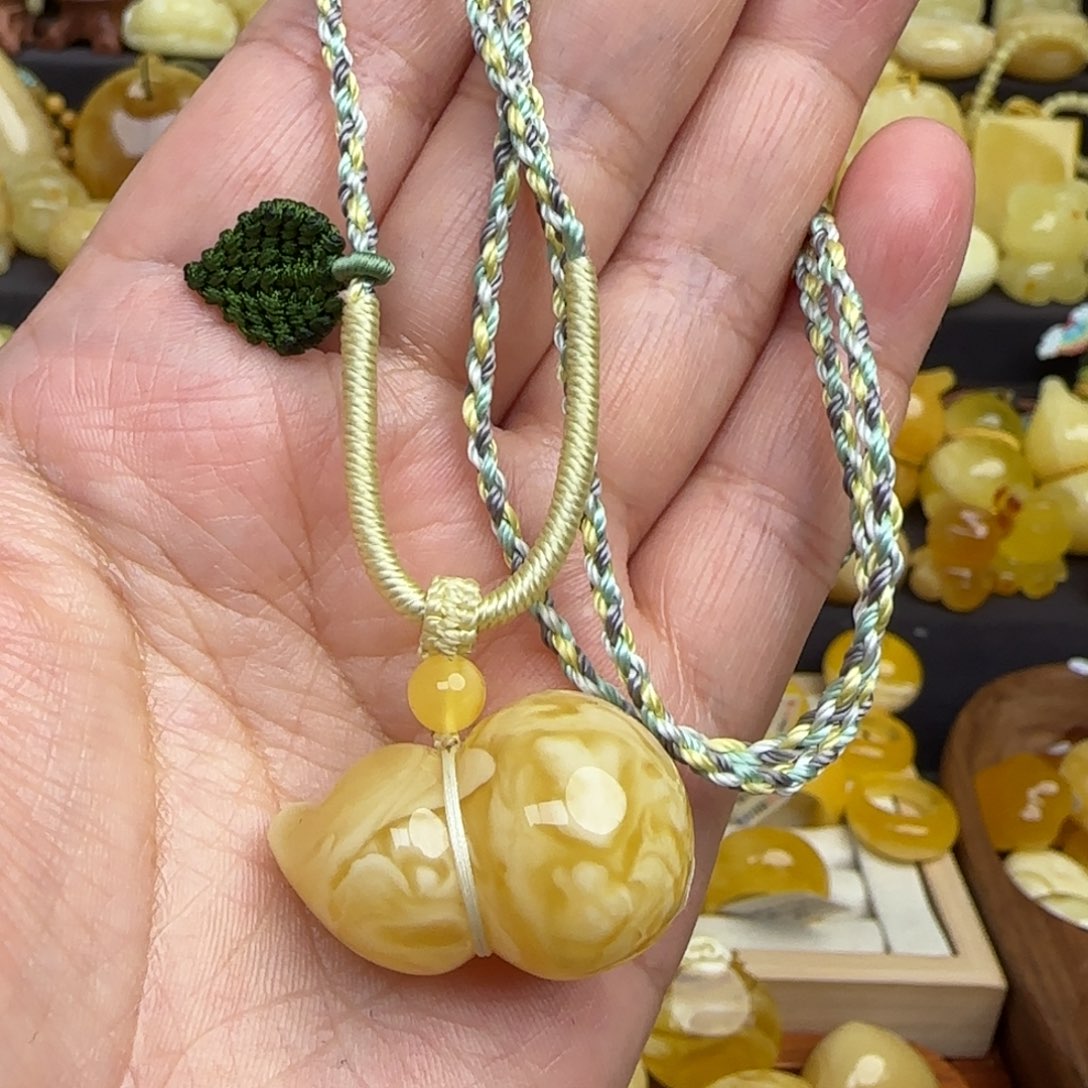 蜜蜡套链未镶嵌天然俄料溶洞妖花蜜蜡葫芦吊坠