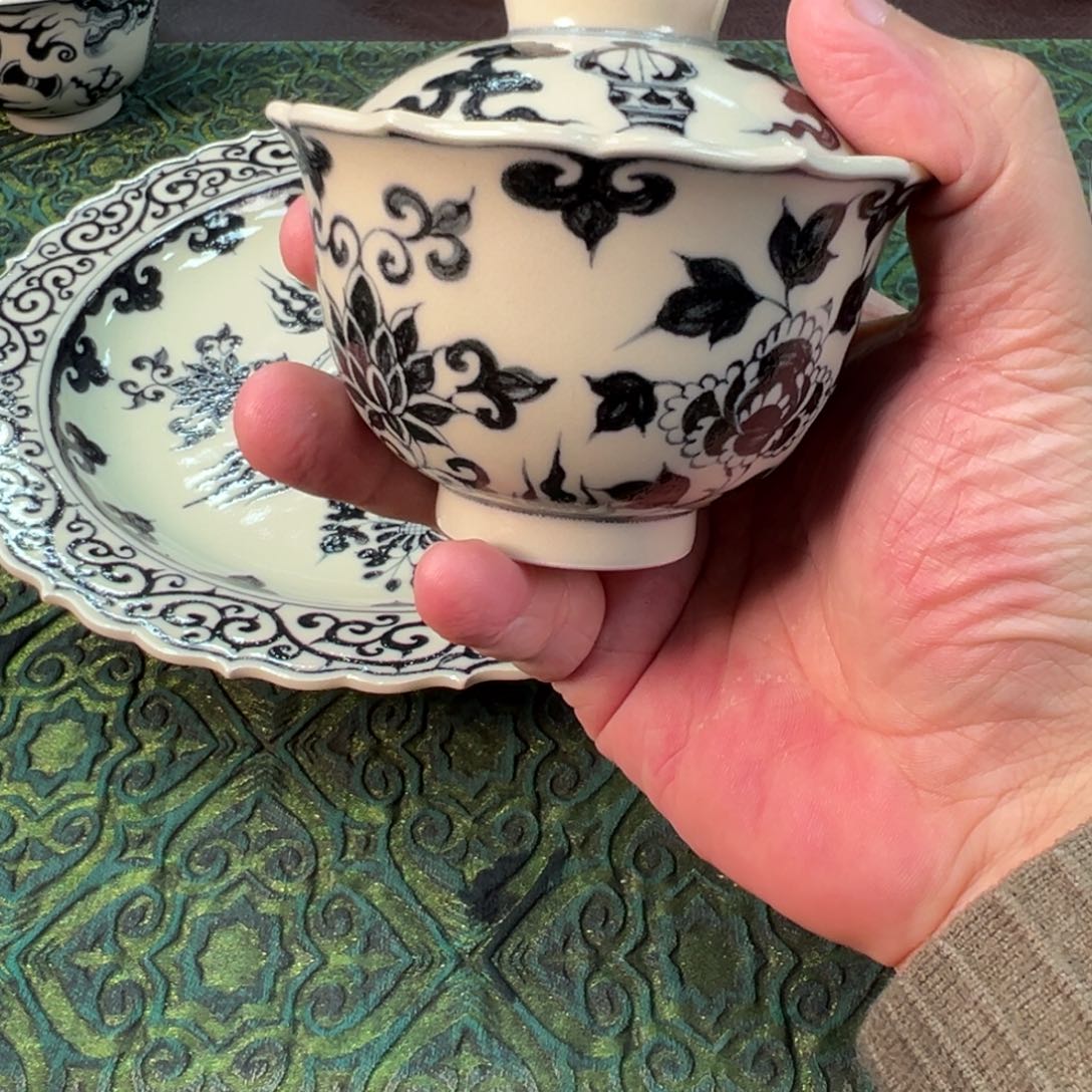 喜***羊陶景德镇手工手绘陶瓷