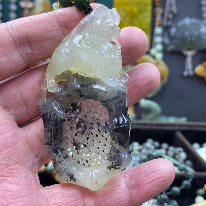 【闪购商品】未镶嵌岫玉吊坠