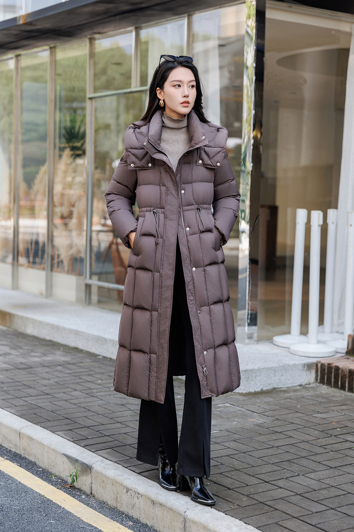 2025新款抗寒保暖加厚百搭衣羽绒服E010