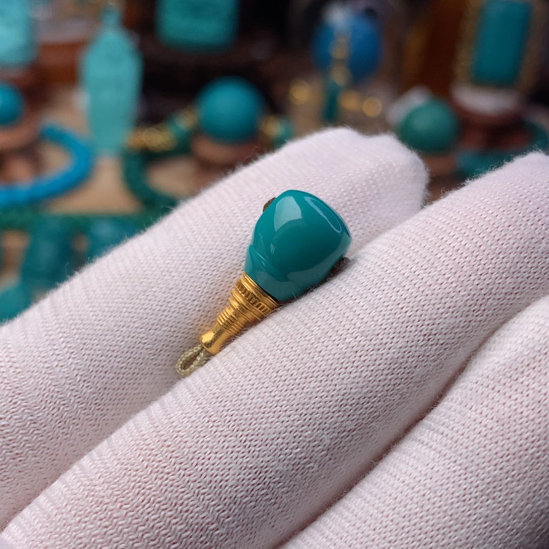 绿松石珠宝奇石18K金镶嵌9m m