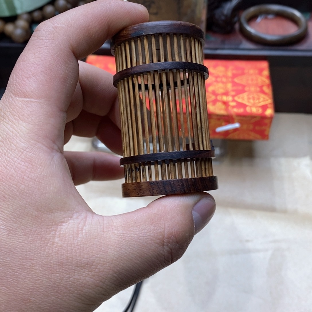大叶紫檀（黑酸枝木类）