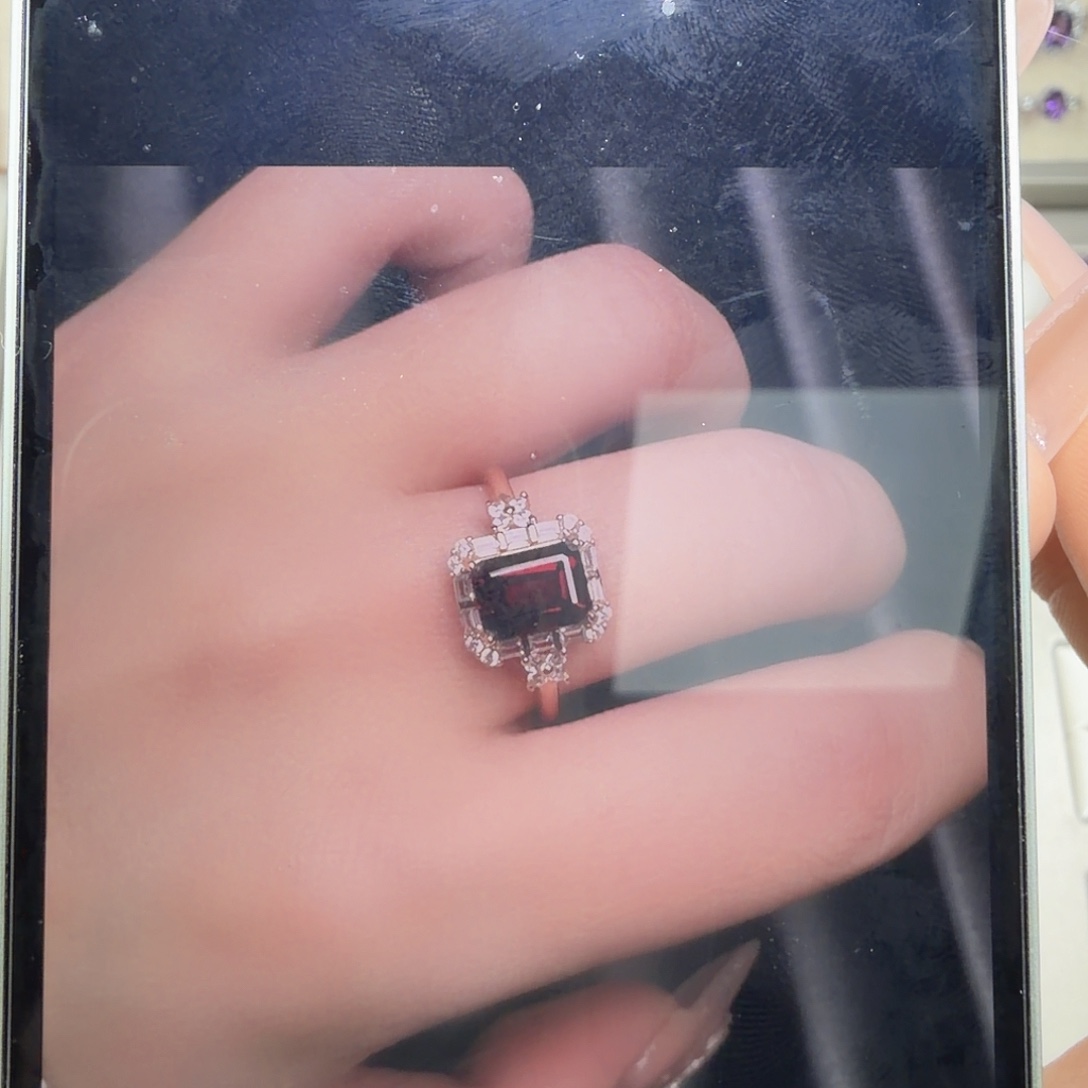 银S925镶嵌石榴石戒指设计款长方石榴石