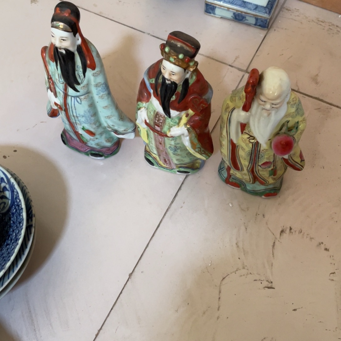 于****?二手的瑕疵工艺品