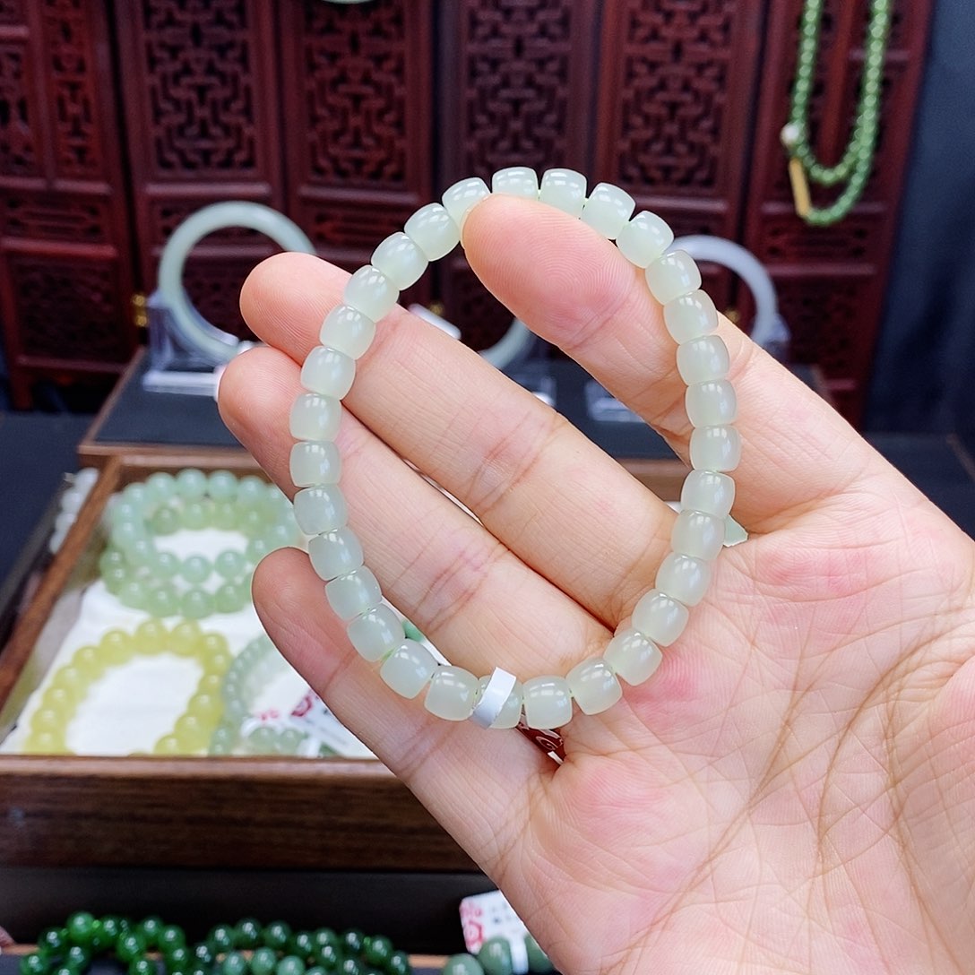 和田玉手串未镶嵌晴水7