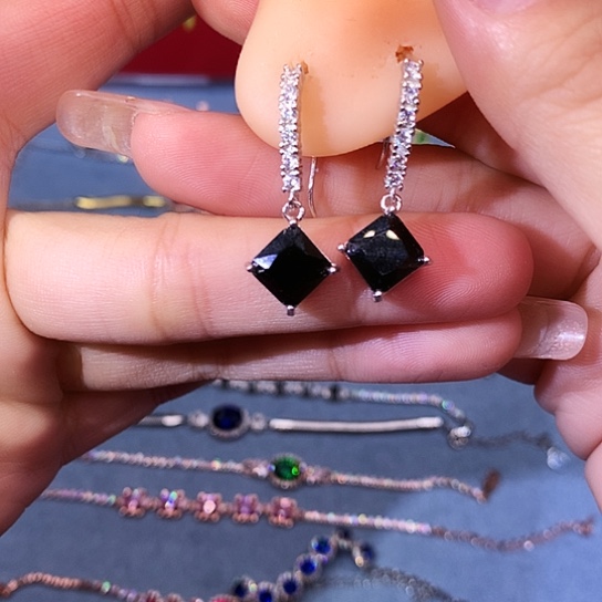 蓝宝石耳饰银S925镶嵌