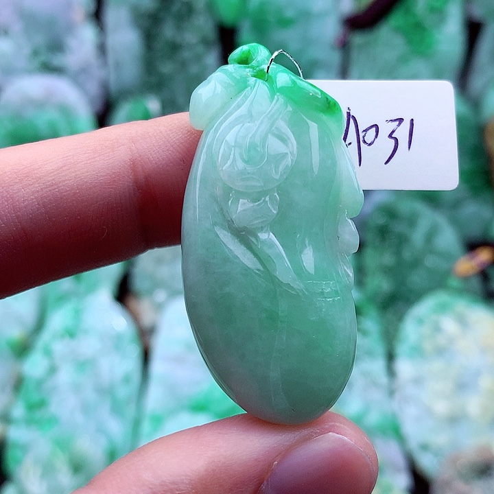 翡翠吊坠(不含链)未镶嵌