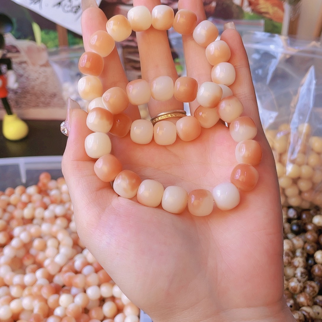 白玉菩提吊坠2条精品手串