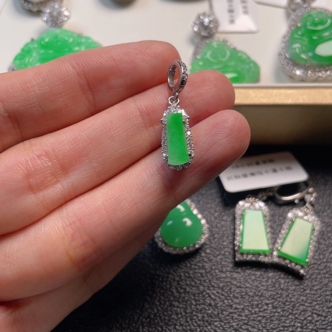 翡翠吊坠(不含链)银S925镶嵌