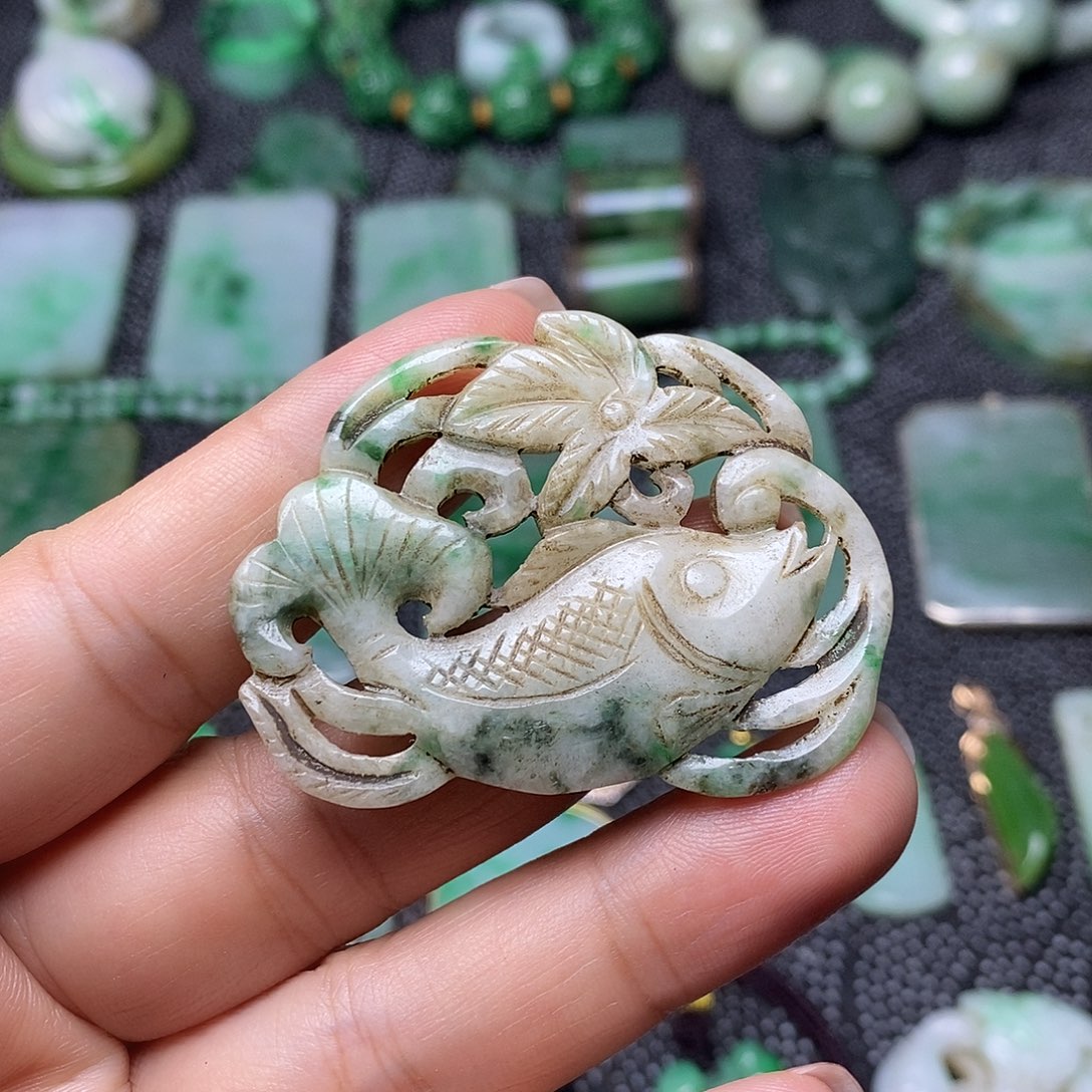 翡翠挂件未镶嵌缅甸天然翡翠连年有鱼