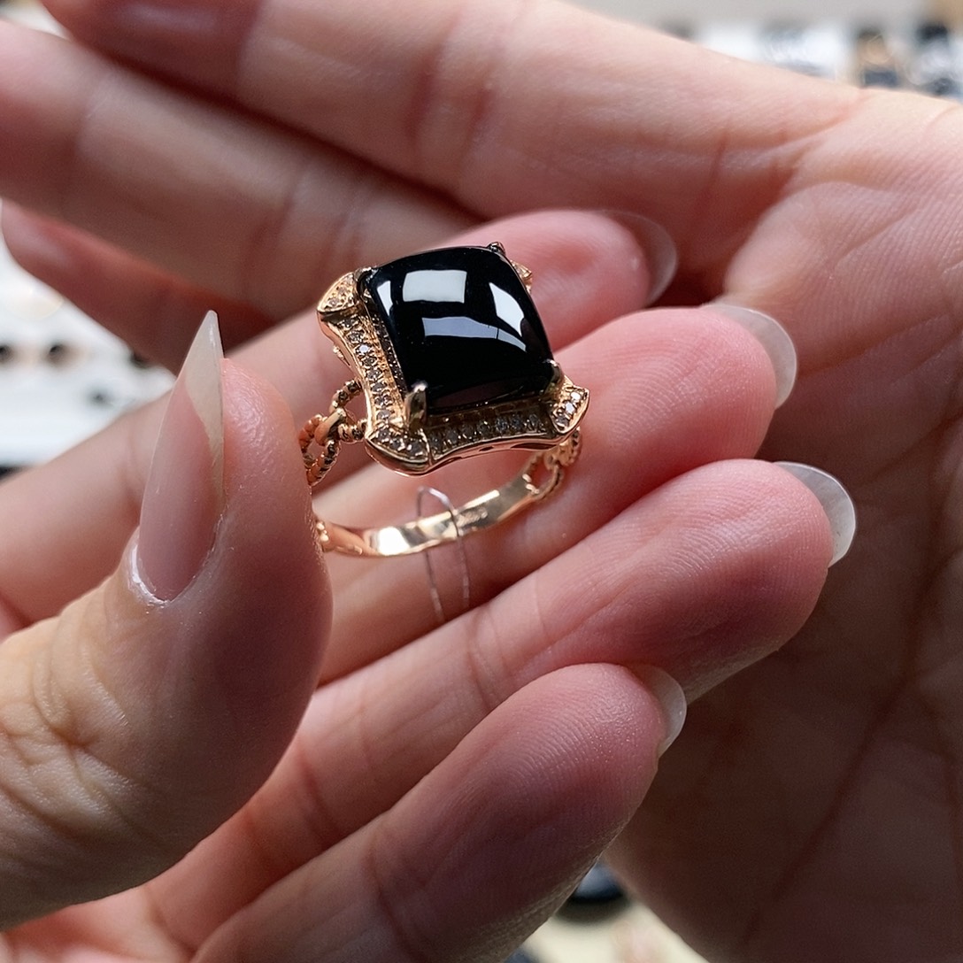 翡翠戒指18K金镶嵌淡*~墨翠