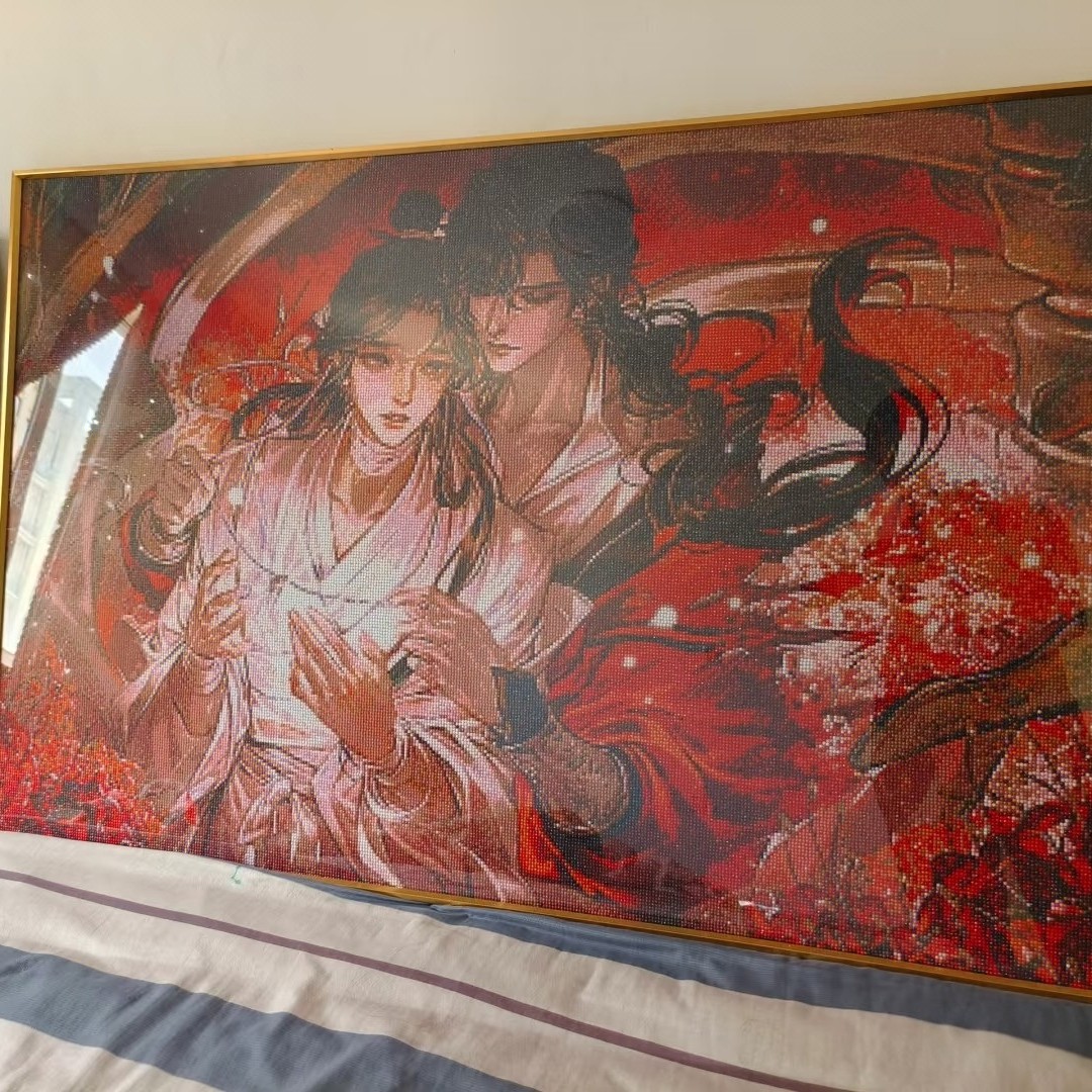 清仓库存满钻钻石画发5斤不重款，不分尺寸不分图案随机发带工具
