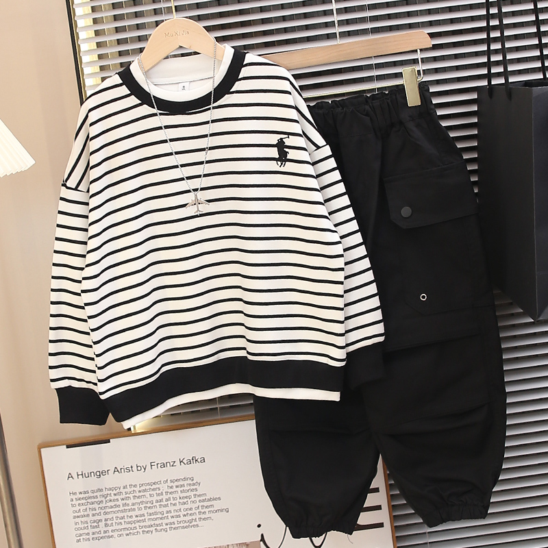 儿童春秋款卫衣2025新款男童圆领长袖t恤时尚条纹打底衫百搭宽松