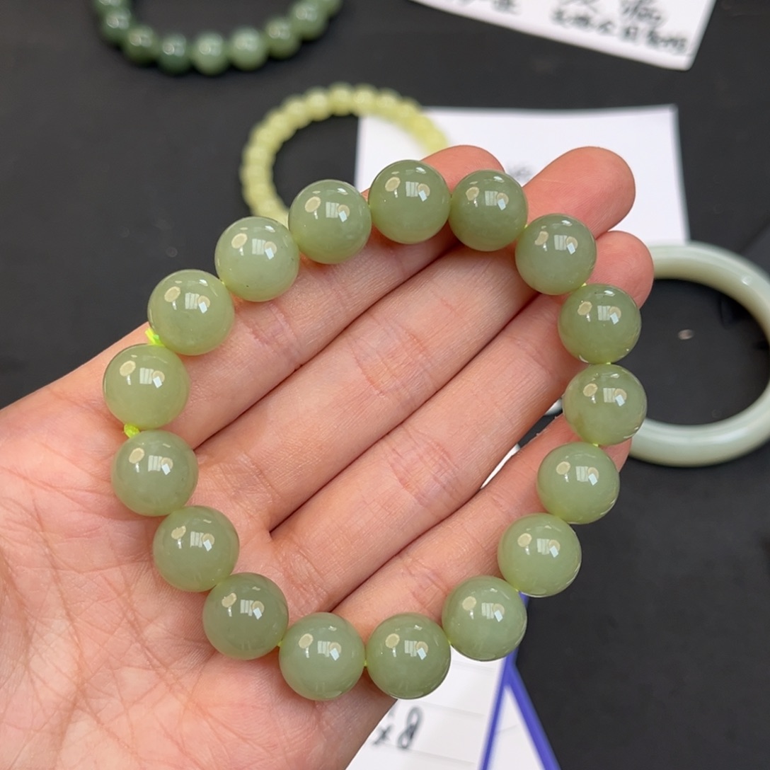 未镶嵌手镯和田玉卡12