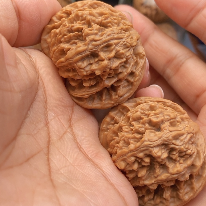 【闪购商品】文玩核桃把件金*子老登