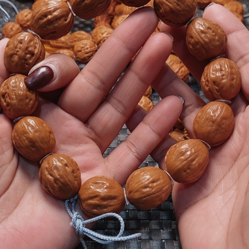 【闪购商品】文玩核桃吊坠锦****音光头大枣