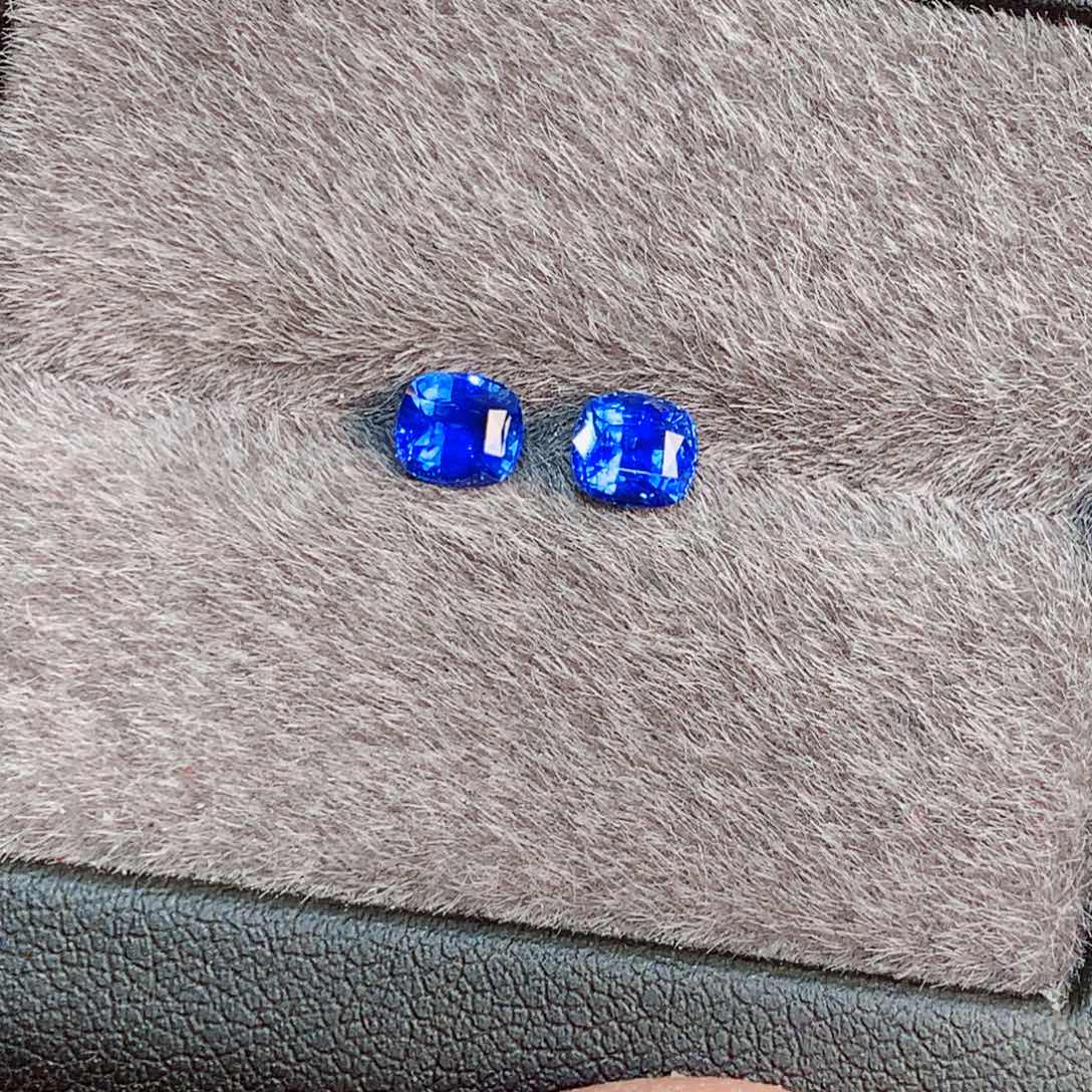 蓝宝石裸石未镶嵌1.3 皇家蓝蓝宝石