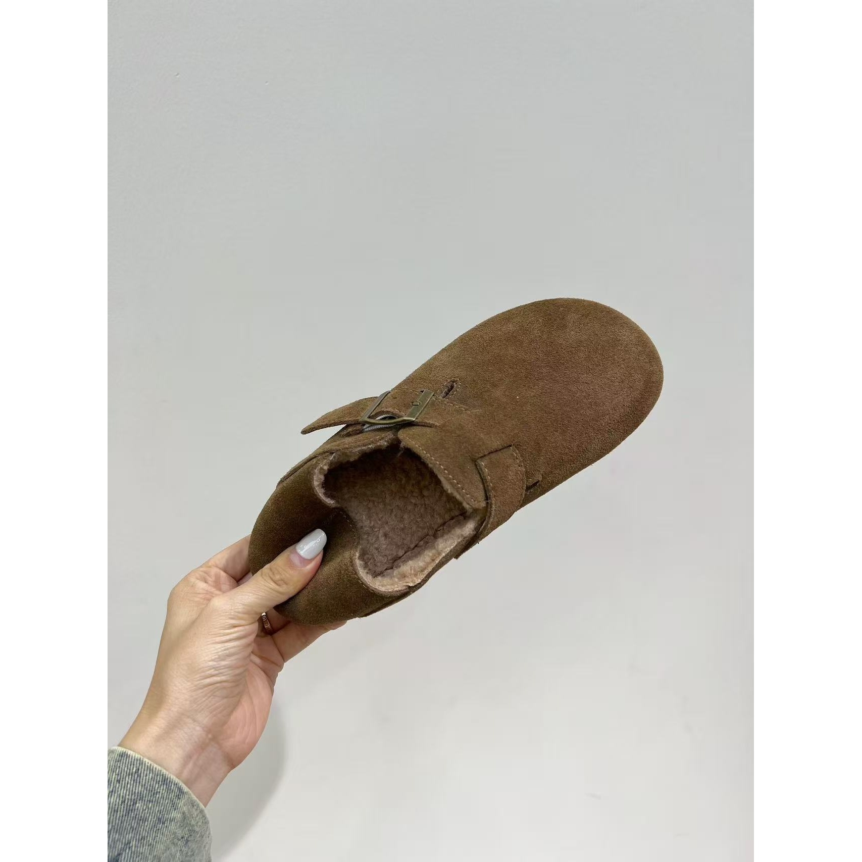 秋冬休闲款法式女新款百搭软底豆豆鞋单鞋M101-1