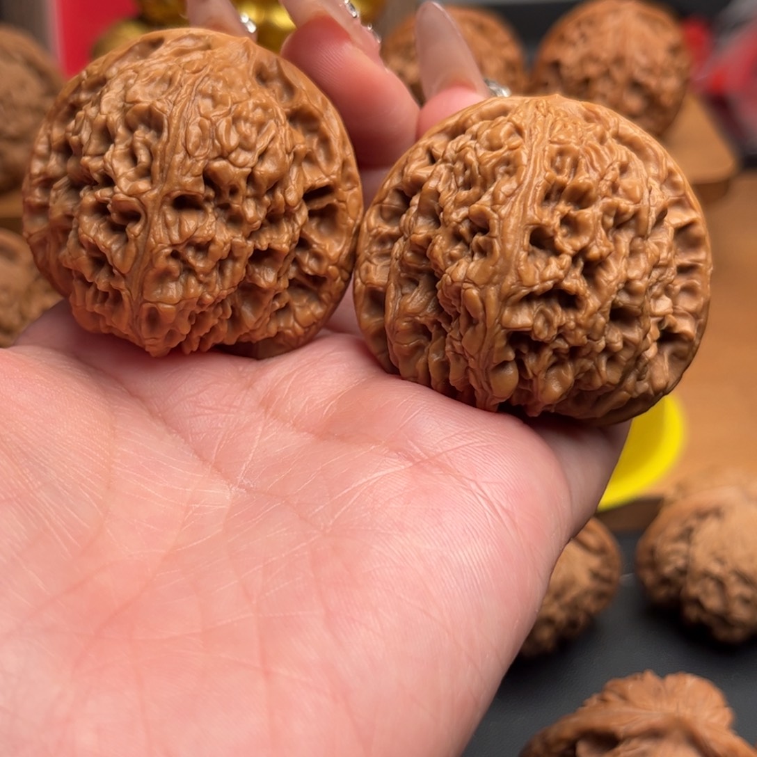 不***门文玩核桃把件南疆45修