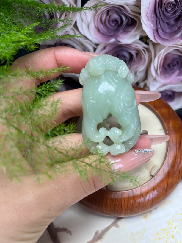 和田玉人参吊坠挂件