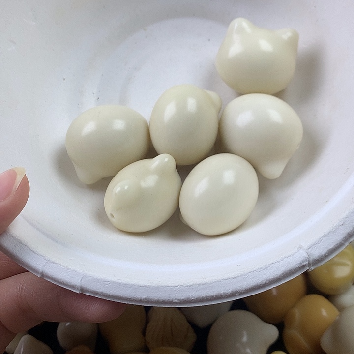 笑***瑩吊坠菩提根/象牙果象牙果瑕疵6颗 不退不换