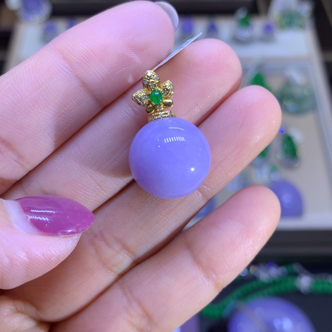 翡翠戒指18K金镶嵌翡翠