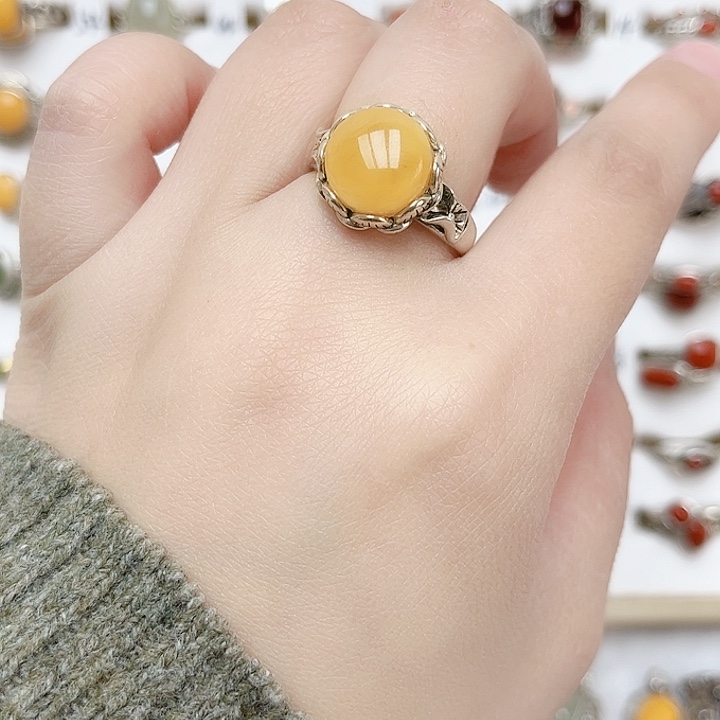 蜜蜡戒指银S925镶嵌天然