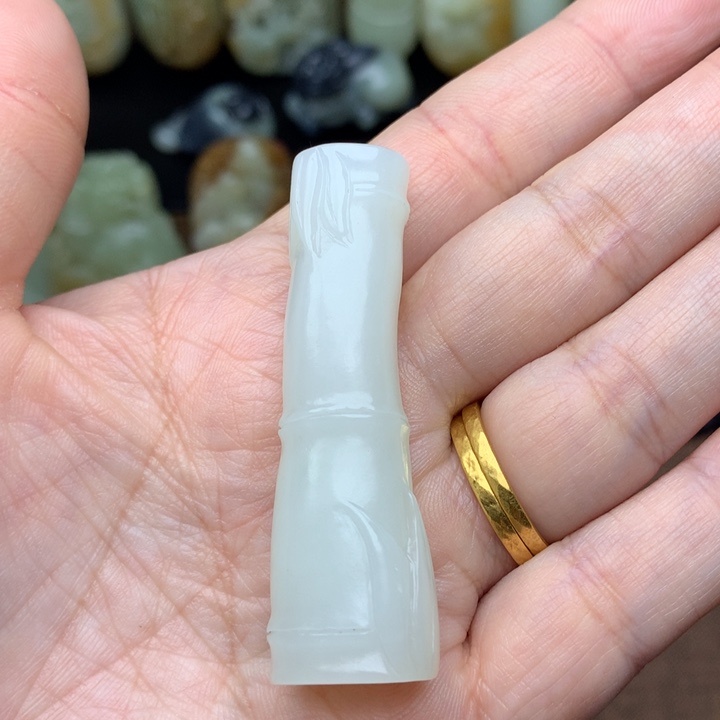 和田玉（糖玉）未镶嵌颈饰