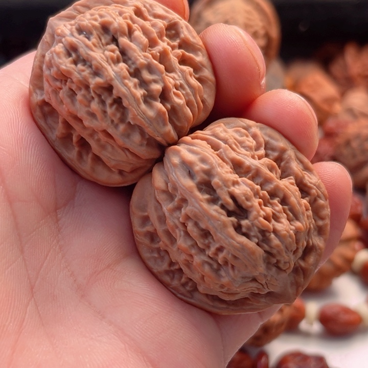 高***水文玩核桃把件山地楼