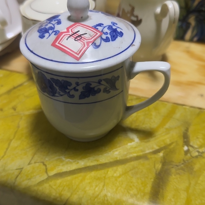 瓷片陶瓷盘子碗啥都有