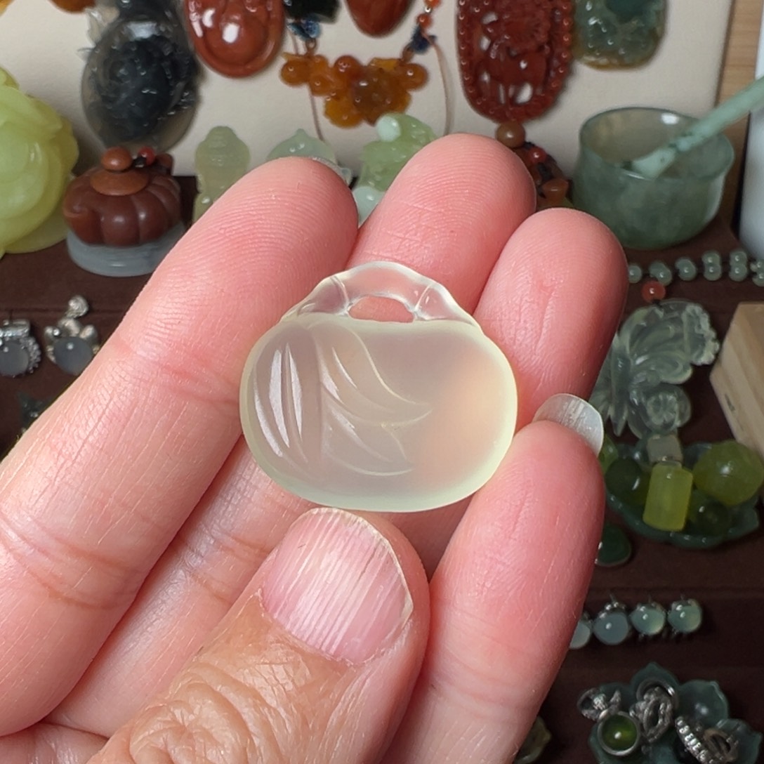 蛇纹石玉吊坠(不含链)未镶嵌