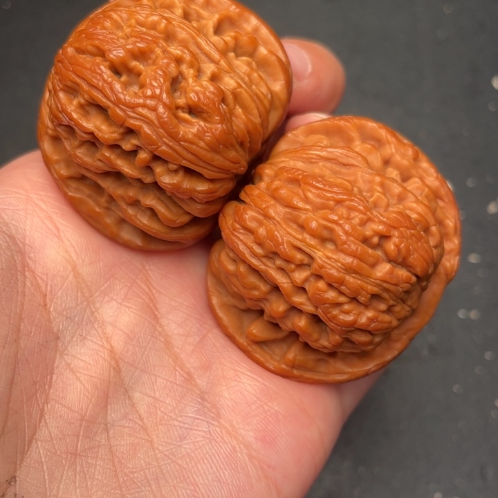 秦岭野生文玩核桃