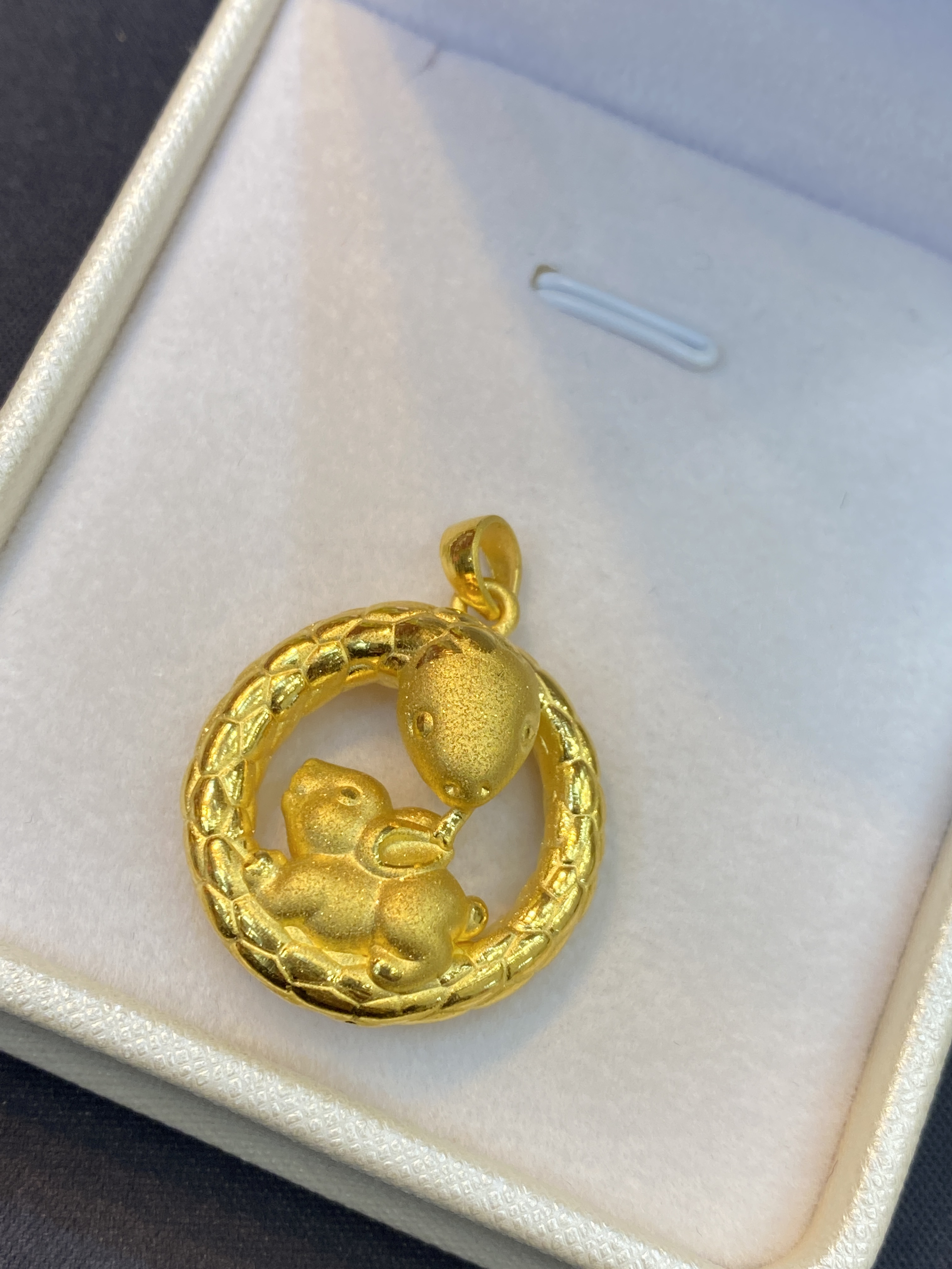 足金999蛇盘兔吊坠