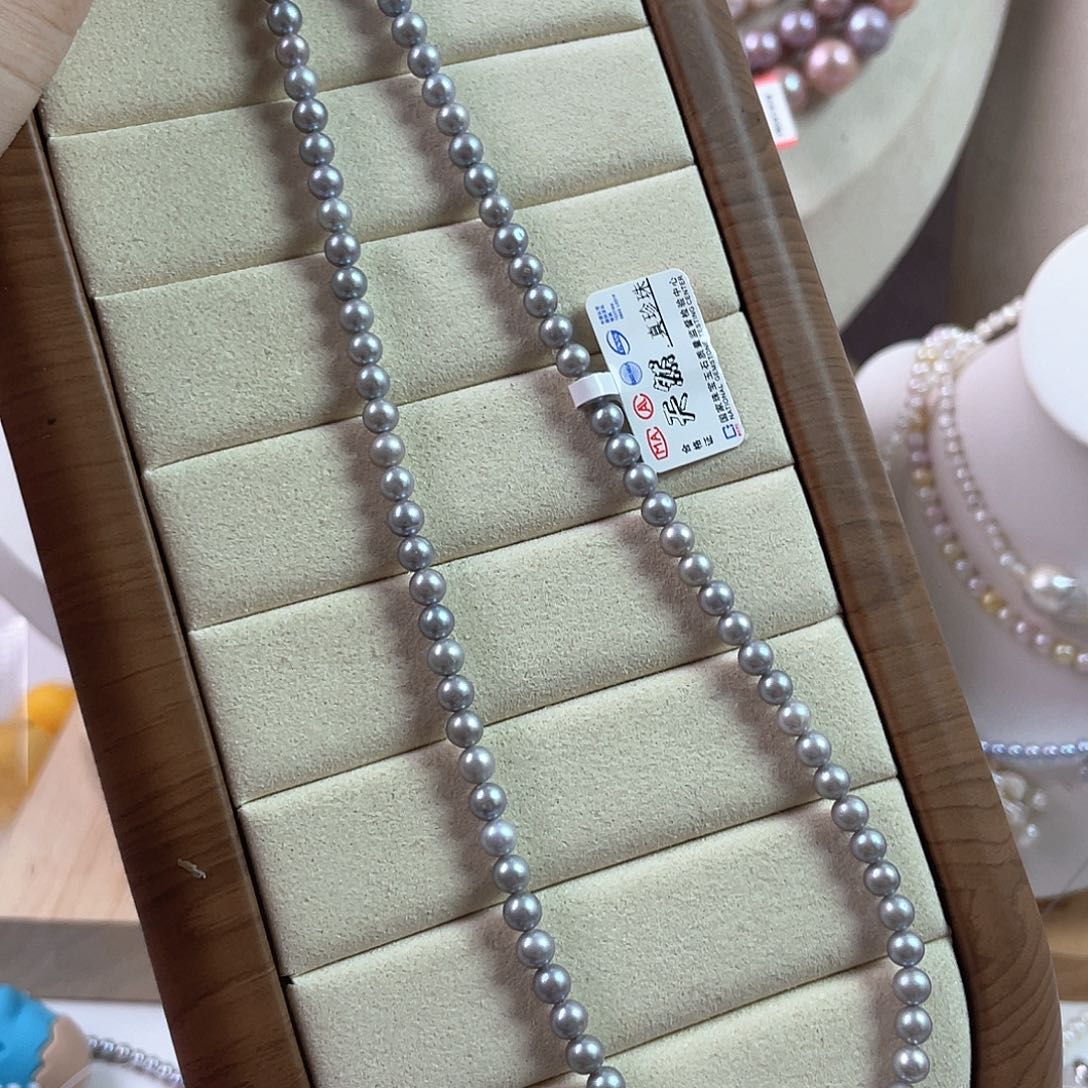 未镶嵌淡水珍珠胸饰