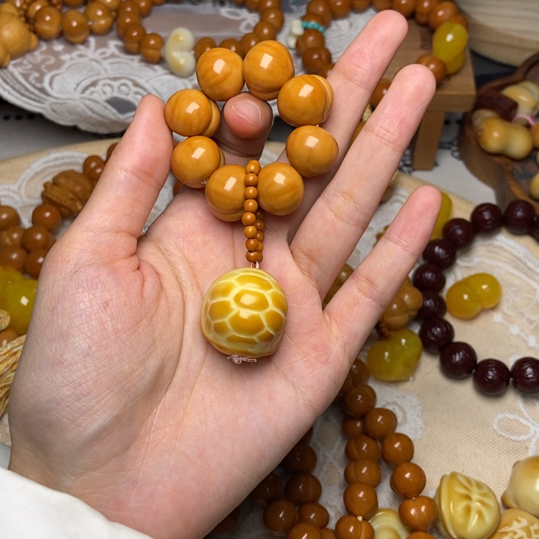 猴头核桃吊坠屁桃卡15