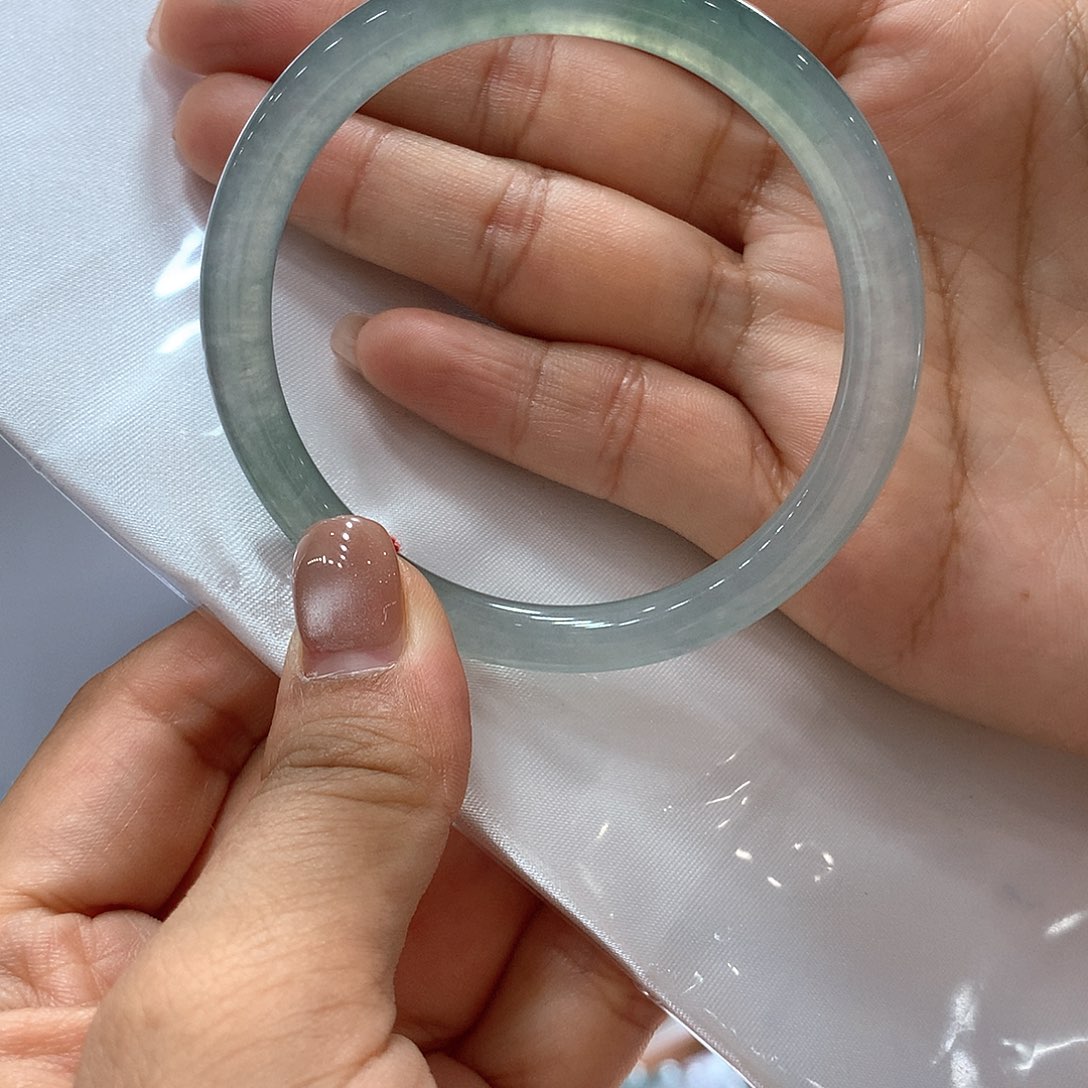 翡翠未镶嵌手镯买断