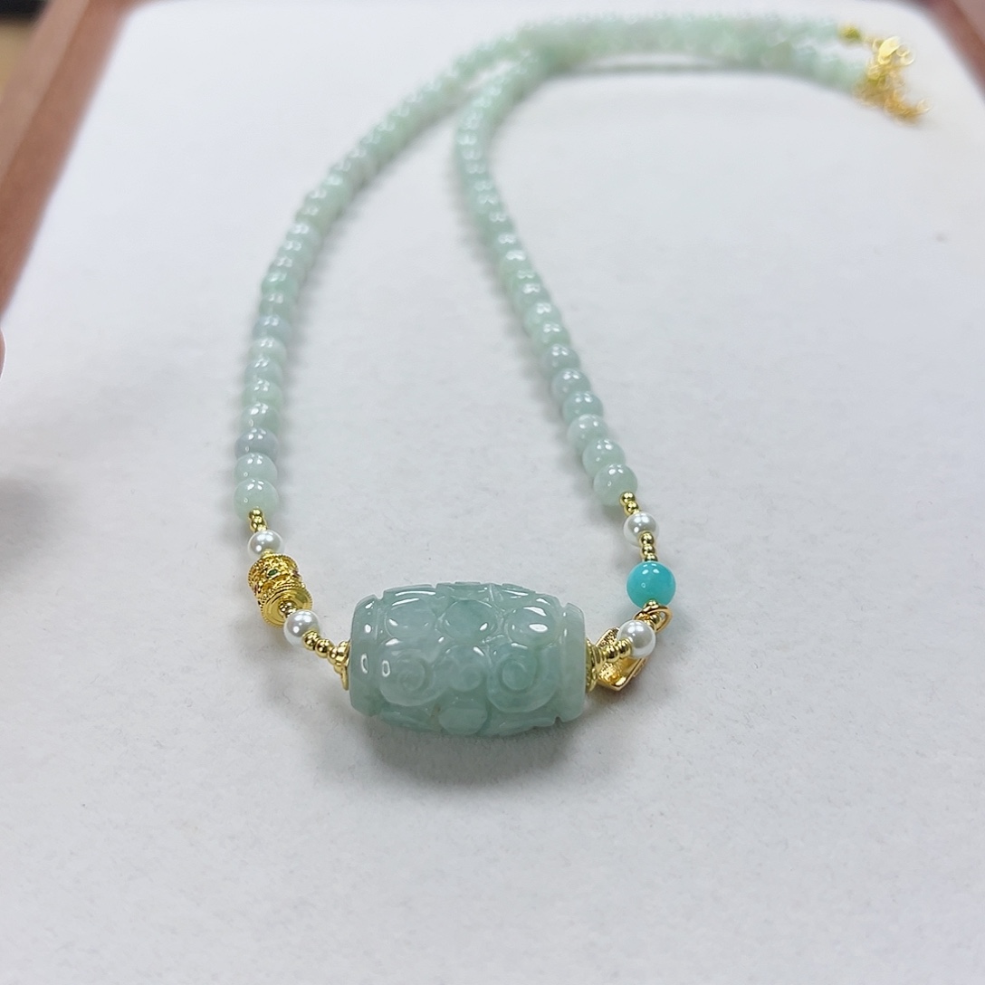 颈饰未镶嵌翡翠项链