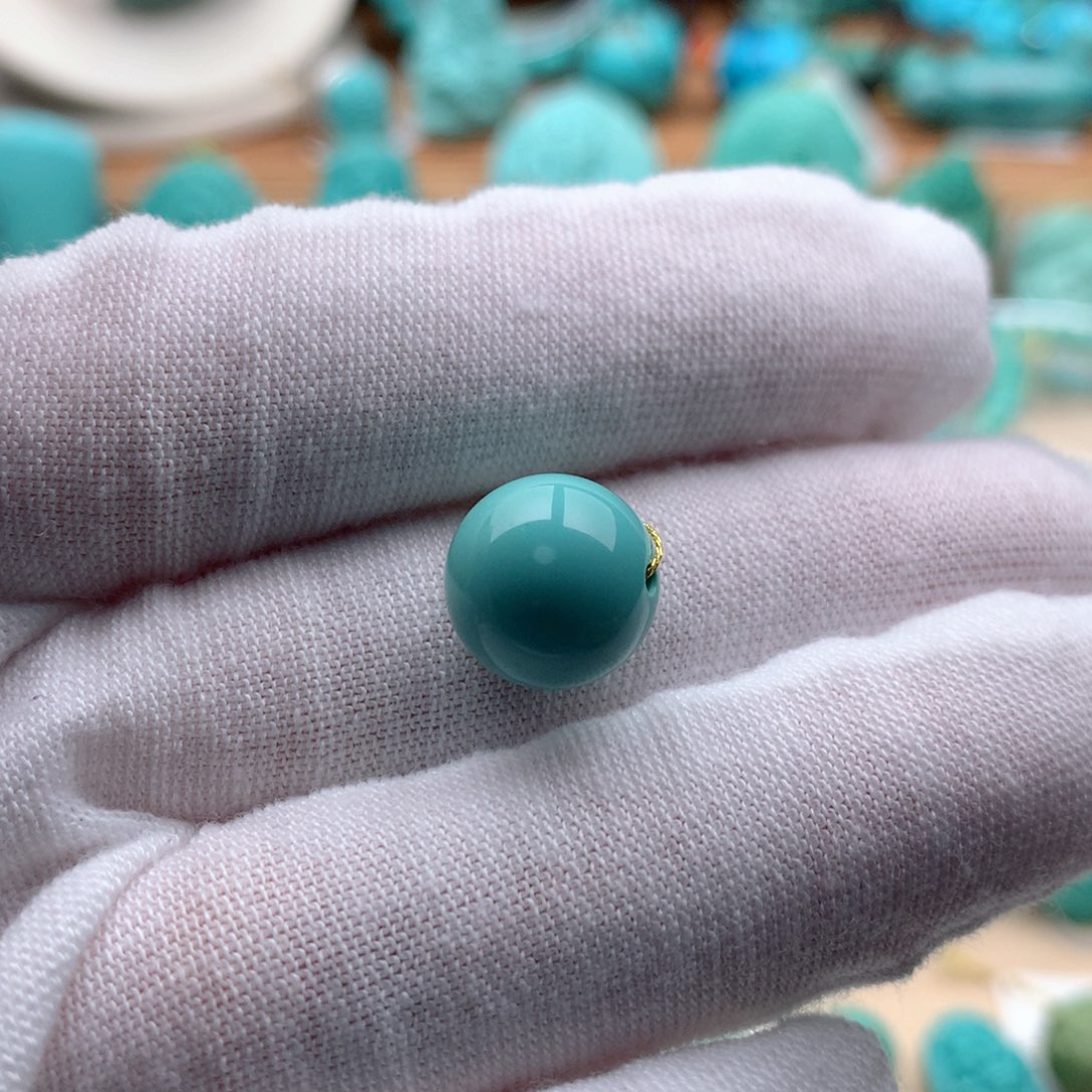 绿松石颈饰未镶嵌