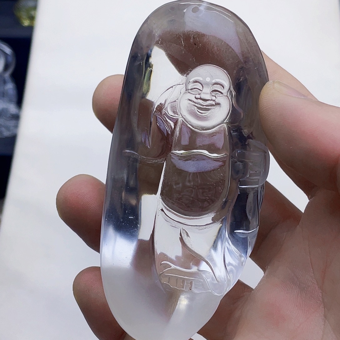 水晶颈饰未镶嵌白水晶弥勒佛手把件
