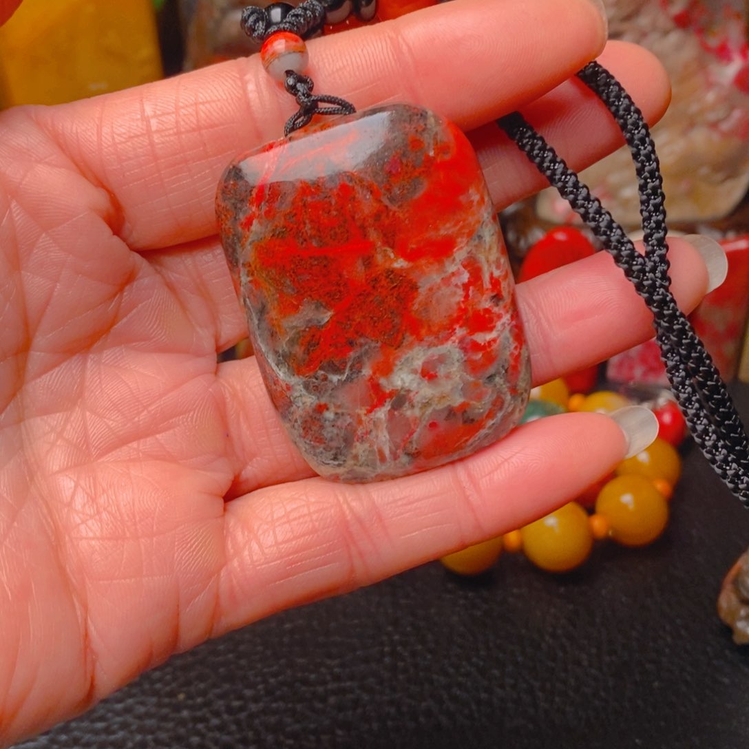 鸡血石鸡血石挂牌