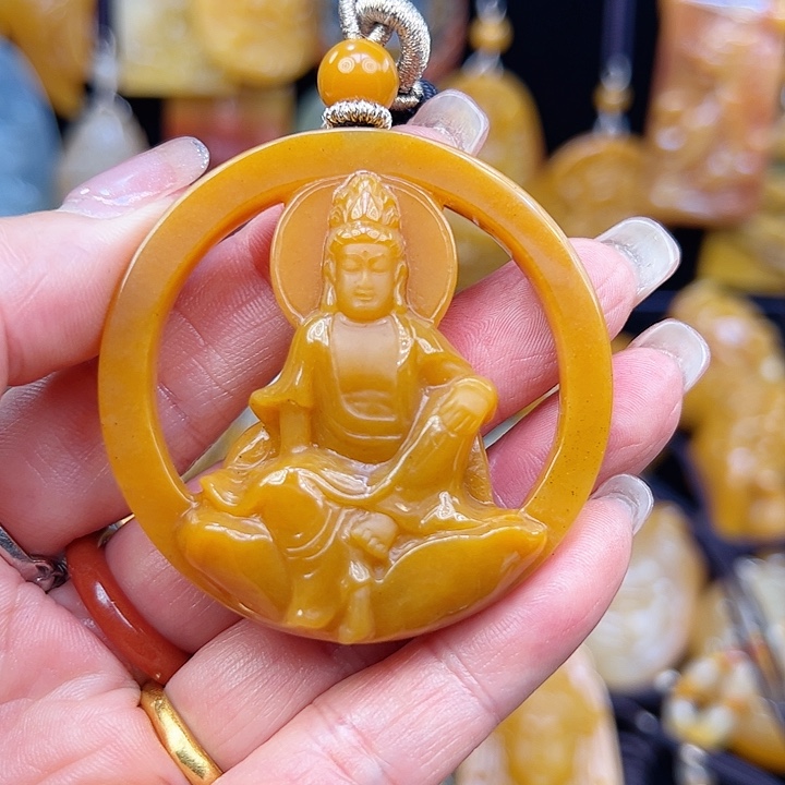 石英质玉（黄龙玉）合金颈饰