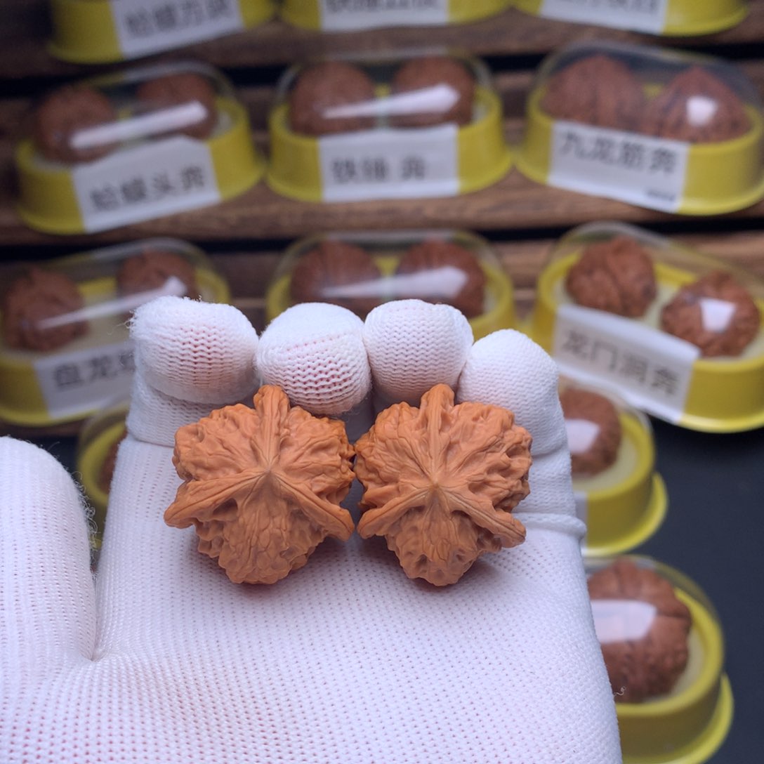 文玩核桃吊坠?****?平闷奔