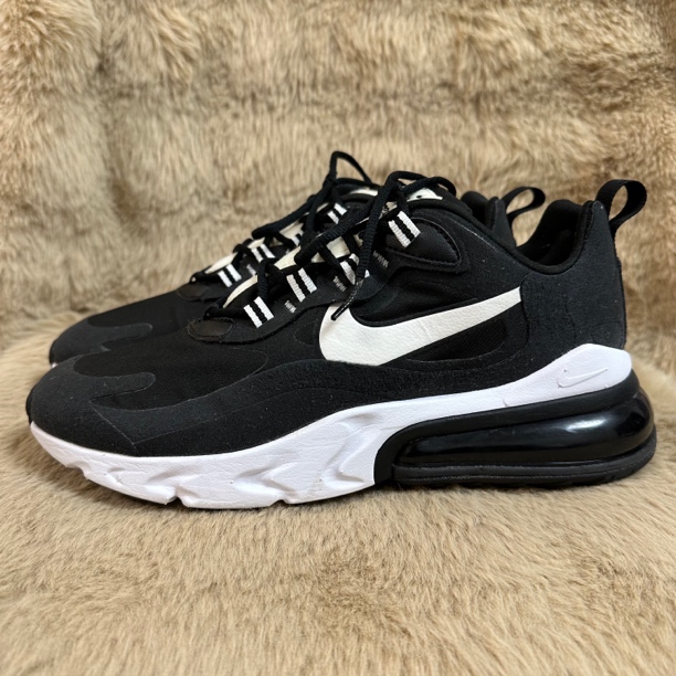 95新 NIKE/耐克 41码260/ Nike AirMax 270 React 气垫 跑鞋 黑白