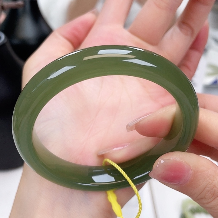 和田玉手镯58未镶嵌