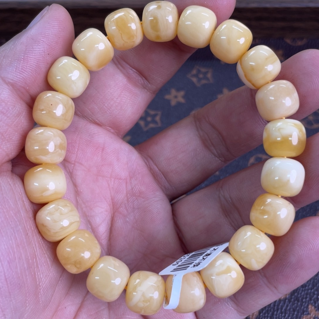 琥珀裸石未镶嵌1610000000000