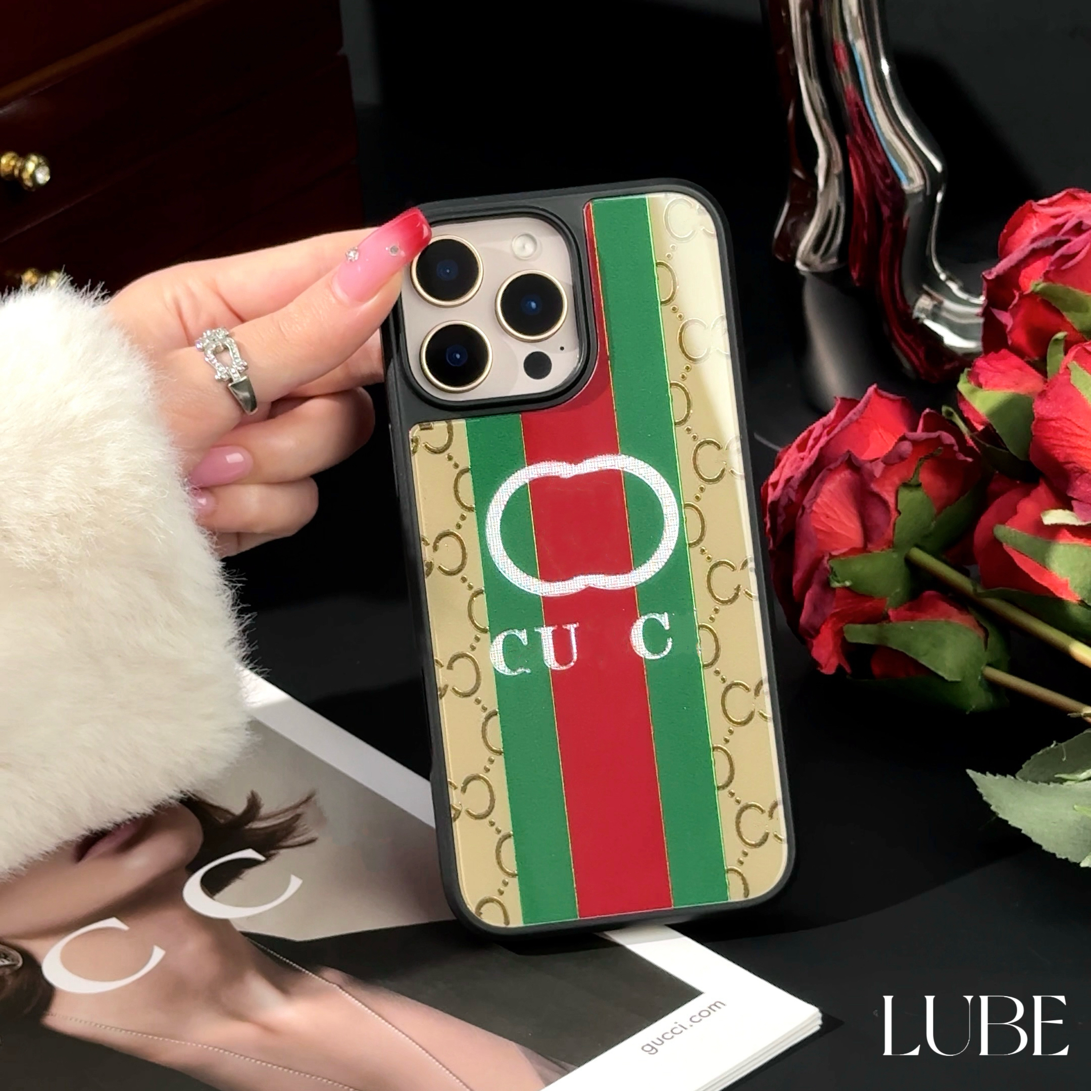 【复古老钱】歪歪高定光刻pc手机壳适用于iPhone16promax/15/14