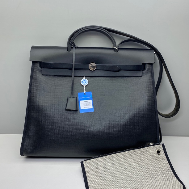 99新 Hermes/爱马仕 98新Herbag39黑色防水布3295手提单肩斜挎包