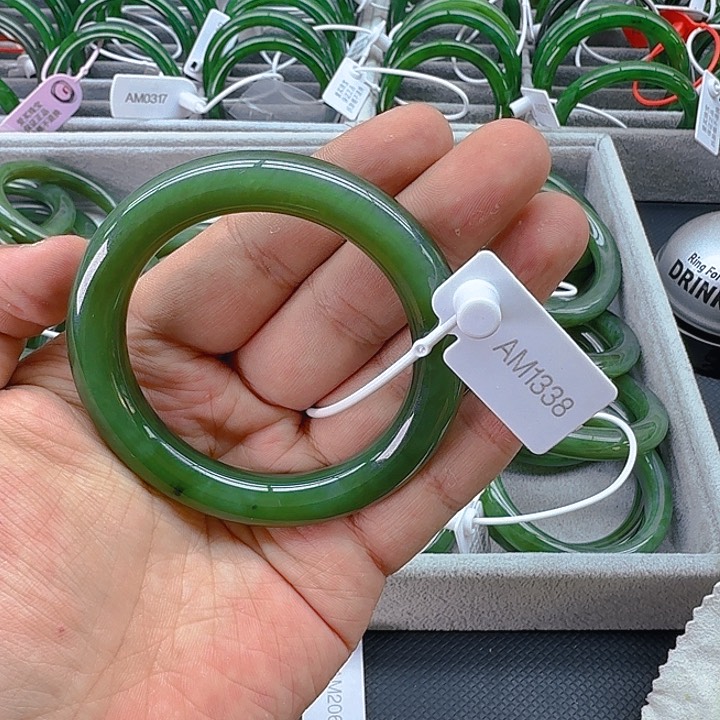 和田玉（碧玉）手镯未镶嵌57